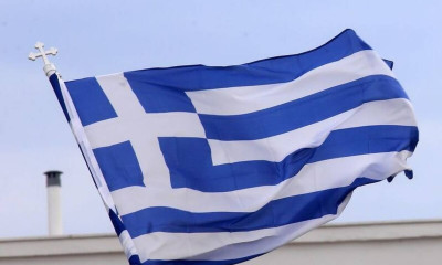 Η ΒΙΑΝΕΞ σήκωσε τη γαλανόλευκη σε κάθε μπαλκόνι!
