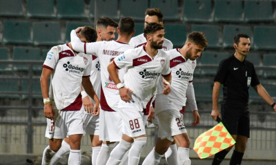 ΝΠΣ Βόλος-ΑΕΛ: Πέναλτι για τους «βυσσινί», αποβολή και γκολ (photos+video)