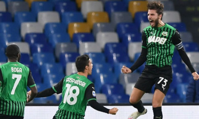 Serie A: Άλωσε τη Νάπολι η Σασουόλο, επική ανατροπή από 3-2 στο 94' η Λάτσιο (videos)