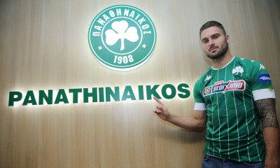 Ο leader Σένκεφελντ και ο ρόλος που πρέπει να έχει στο γήπεδο!