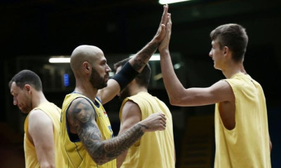 Basket League: Ρίχνουν την αυλαία Περιστέρι και Μεσολόγγι