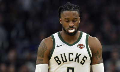 Μιλγουόκι Μπακς: Έκανε opt-out ο Ουές Μάθιους