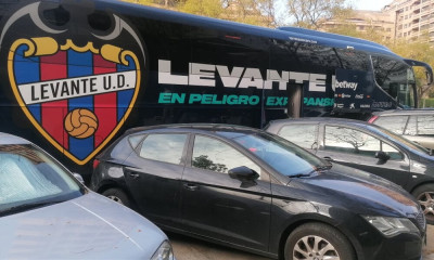 Παναθηναϊκός ΟΠΑΠ: Έφτασε στη Βιτόρια με... πούλμαν της Λεβάντε (video)