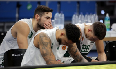 Χαραλαμπίδης: «Δύσκολο βράδυ, η ομάδα οφείλει να αντιδράσει»