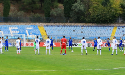 Λαμία - Αστέρας Τρίπολης: Η διαμαρτυρία πριν την σέντρα (photos+video)