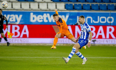 La Liga: Ζωντανή η Βαλένθια στο θρίλερ με την Αλαβές (video+photos)