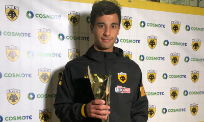 AEK: Η ιστορική στιγμή και η βράβευση του Μαχαίρα (photos)