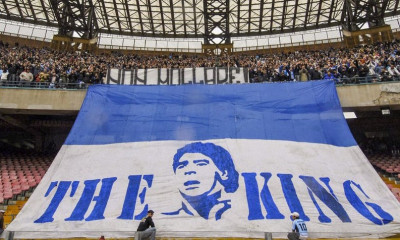 Ντιέγκο Μαραντόνα: Τον Σαν Πάολο παίρνει το όνομά του! (photos)