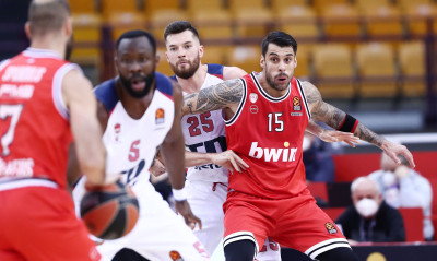 Ολυμπιακός-Μπασκόνια 76-90: Το πάλεψε, αλλά δεν άντεξε!