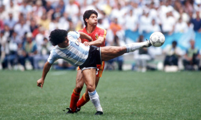 Αν το ποδόσφαιρο είχε όνομα θα το έλεγαν Μαραντόνα!