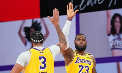 NBA: Λέικερς και Λίλαρντ στις πιο clutch στιγμές (video)