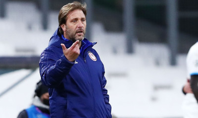 Μαρτίνς: «Είχε περίεργη στάση ο διαιτητής» (video)