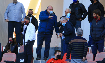 ΑΕΛ: Στην αντεπίθεση και βολές σε Μπέο