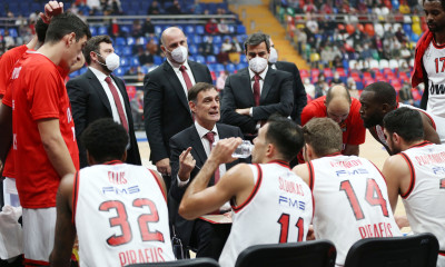 Μπαρτζώκας: «Η ομάδα ξαναχτίζεται»