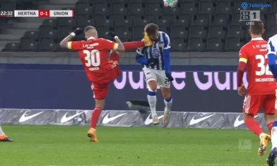 Μαρκάρισμα που κόβει την ανάσα - Κλωτσιά στην... καρωτίδα (video+photos)