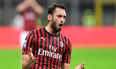 Το ξέκοψε για Τσαλχάνογλου η Μίλαν