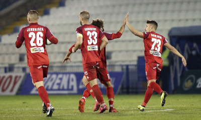 Ντου οπαδών στην προπόνηση του ΝΠΣ Βόλος στη Νέα Σμύρνη!