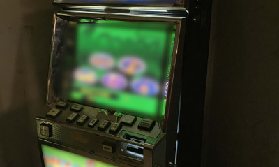 Χειροπέδες σε 4 άτομα που αψήφησαν το lockdown για να τζογάρουν παράνομα