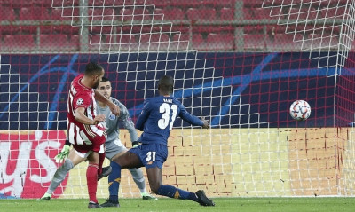 Ολυμπιακός-Πόρτο: Η απίθανη ευκαιρία του Ελ Αραμπί (video)