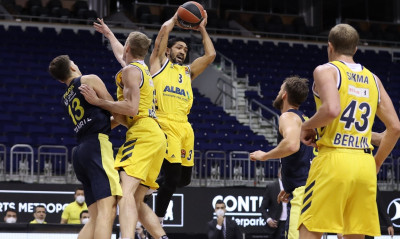 Άλμπα Βερολίνου-Φενέρμπαχτσε 89-63: Σαρωτική υπεροχή!