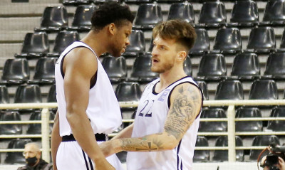 ΠΑΟΚ - Άρης: Buzzer beater από το «σπίτι» του ο Παπαντωνίου (video+photos)