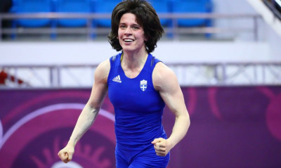 Πάλη Παγκόσμιο Κύπελλο: Στα ημιτελικά η Πρεβολαράκη, θετικός στον κορονοϊό ο Πρεβολαράκης