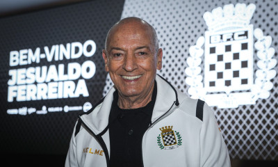 Επίσημο: Επιστροφή στους πάγκους, στα 74, για πρώην προπονητή του Παναθηναϊκού (photo)