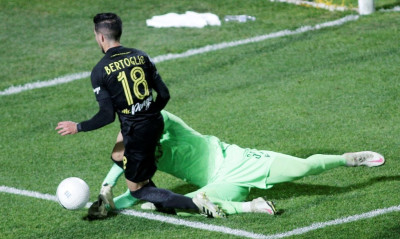 Άρης-ΠΑΟΚ: Πήρε θέση ο Κλάτενμπεργκ για τα πέναλτι στο ντέρμπι - Όλες οι φάσεις (photos+video)