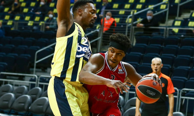 Φενέρμπαχτσε-Αρμάνι Μιλάνο 71-79: Με Ροντρίγκεθ το «διπλό»