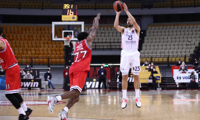 Ολυμπιακός-Ρεάλ Μαδρίτης 82-86: Τον πλήγωσαν Λαπροβίτολα-Γιούλ!