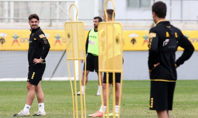 ΑΕΚ: Μόνο ο Χνιντ εκτός