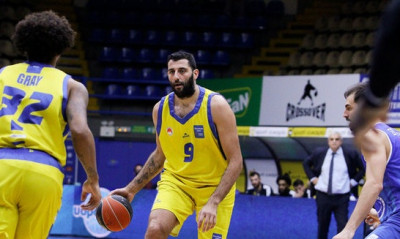 Περιστέρι: Έγραψε ιστορία ο Μπουρούσης