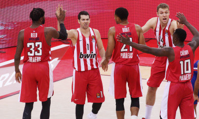 Σάλος με πρώην παίκτη του Ολυμπιακού: Έριξε μπουνιά σε αντίπαλο του (video+photos)