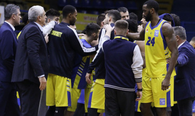 Περιστέρι: Χριστούγεννα στο γήπεδο και τεστ Covid-19