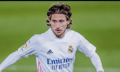 Ρεάλ Μαδρίτης: «Δένει» τον Λούκα Μόντριτς (photos+video)