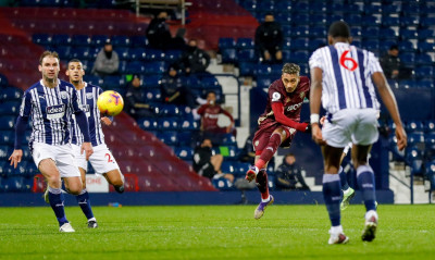 Premier League: «Πολυβόλο» η Λιντς διέλυσε τη Γουέστ Μπρομ (videos)