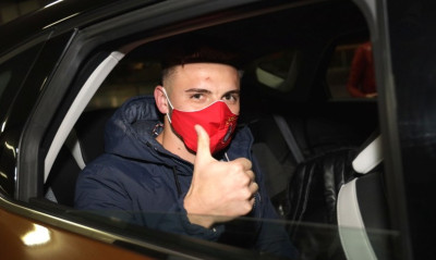 Ολυμπιακός: Έφτασε ο Ρέαμπτσιουκ που άλλαξε χρόνο στον αέρα! (Photos)