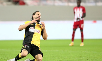 Ολυμπιακός-ΑΕΚ: H απίστευτη χαμένη ευκαιρία του Σιμόες(photos+video)