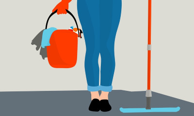 Αυτό είναι το φυσικό «μαγικό» καθαριστικό για το σφουγγάρισμα (video)