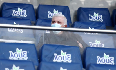 Πανό-βόμβα για Μελισσανίδη στην «Αγιά Σοφιά» πριν το ΑΕΚ-Παναιτωλικός (photos)