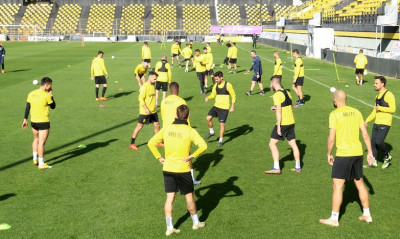 Άρης: Ήρθε, απογοήτευσε και βλέπει την πόρτα της εξόδου! (photos)