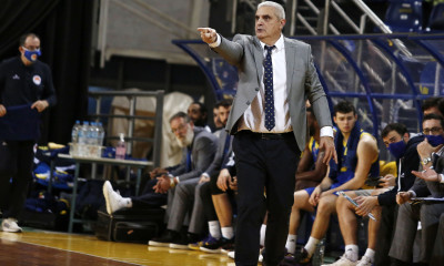 Περιστέρι: Ο Πεδουλάκης, τα εύσημα σε Καράμπελα και η καλή τακτική