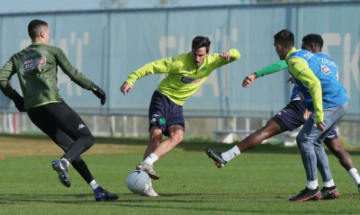 Παναθηναϊκός: Στην αποστολή ο Αϊτόρ, επιστροφή Καμπετσή, μέσα και ο Κονάν! (photos)