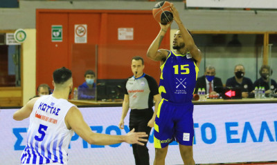 Λάρισα-Λαύριο 58-66: Με Ντέιβις οδηγό, πορεία non stop!