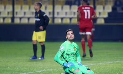 Χαμός πριν το ΠΑΟΚ-Ολυμπιακός: Αγωγή από Σιαμπάνη - Η απάντηση του Δικέφαλου