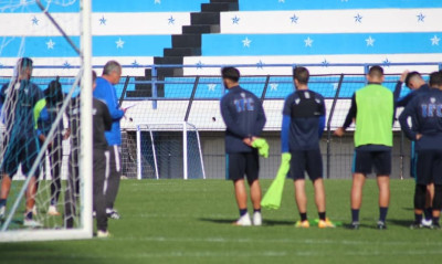 Ιωνικός: Επέστρεψε ο Ματσούκας, φουλάρει για την πρεμιέρα