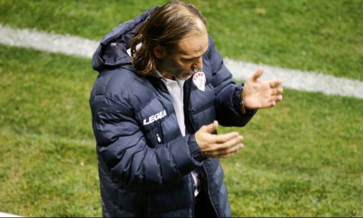 Παράπονα από κάποιους παίκτες του έχει ο Τάτσης!