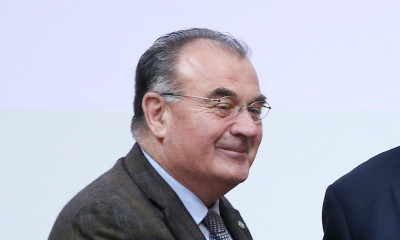 Επίσημη δήλωση του παράγοντα μετά τις καταγγελίες Μπεκατώρου: «Μην στοχοποιείτε την οικογένειά μου»