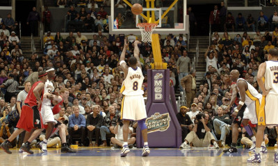 Κόμπι Μπράιαντ: Όταν τρέλανε το NBA με 81 πόντους (videos+photos)