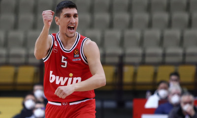 Ολυμπιακός: Επέστρεψε ο Λαρεντζάκης ενόψει Αρμάνι